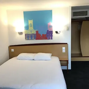 Kyriad Direct Marseille Est La Valentine 3*, La Penne-sur-Huveaune Francia